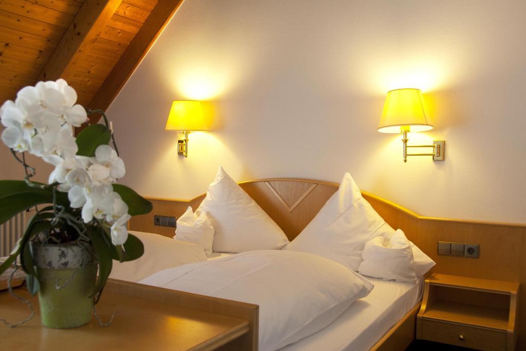 Hotel-Restaurant Hirsch Berghaupten Bilik gambar