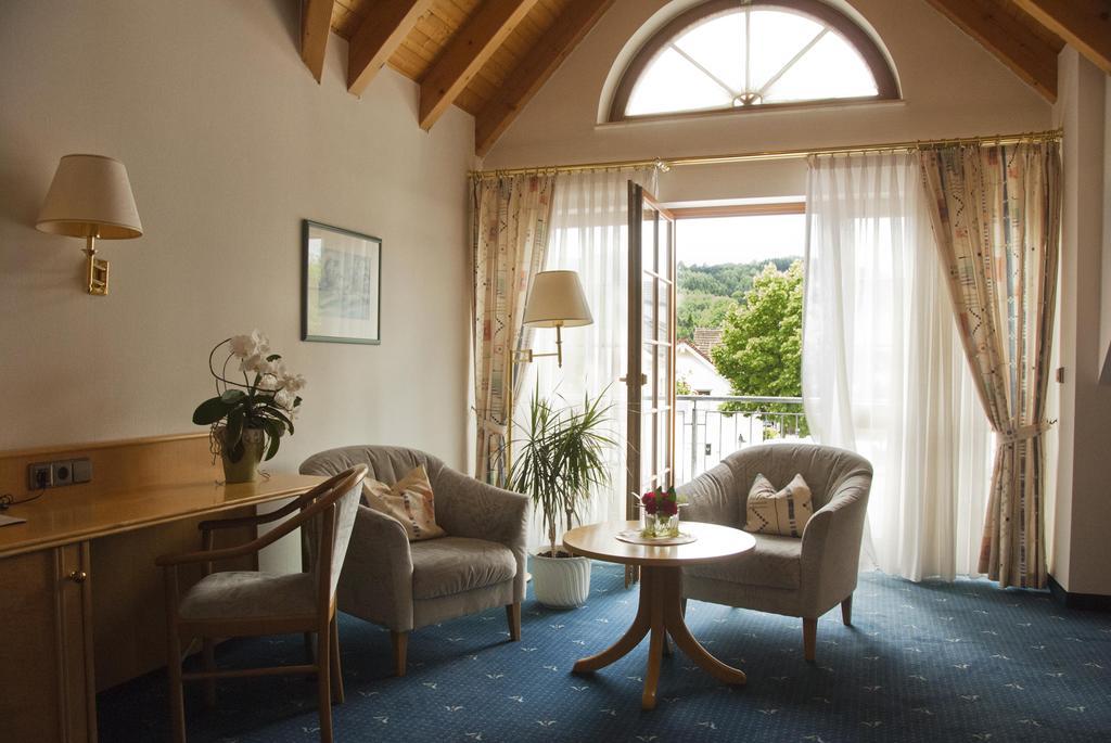 Hotel-Restaurant Hirsch Berghaupten Bilik gambar